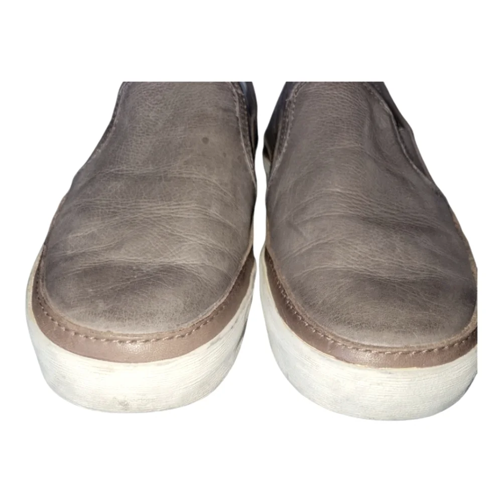 Frye stylish comfortable